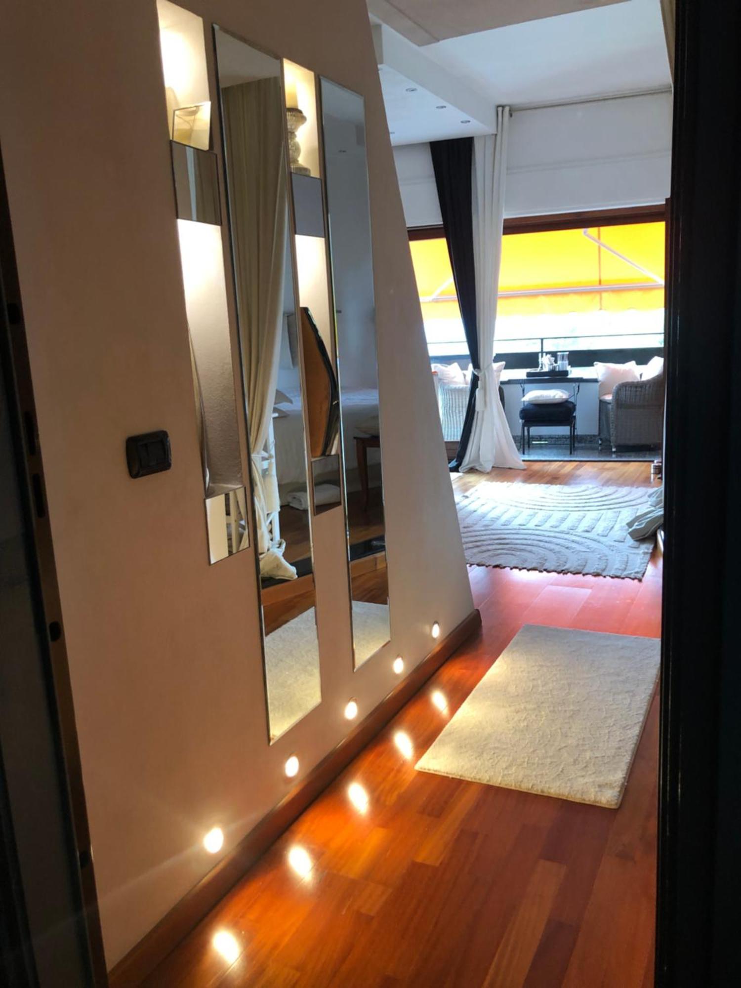Little Suite Near Lake ヴェルバーニア エクステリア 写真