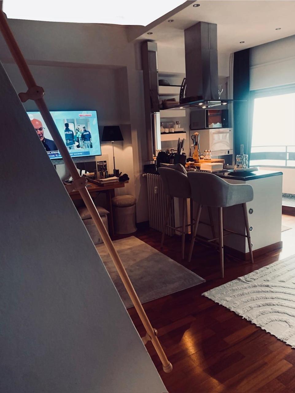 Little Suite Near Lake ヴェルバーニア エクステリア 写真